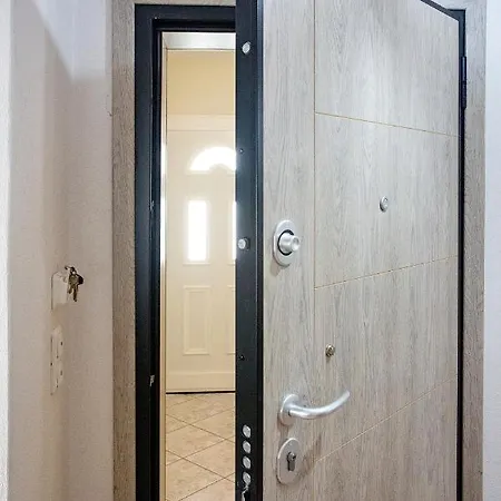 House Ioanna Nyaraló